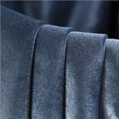 Przytulna aksamitna tkanina na sofę